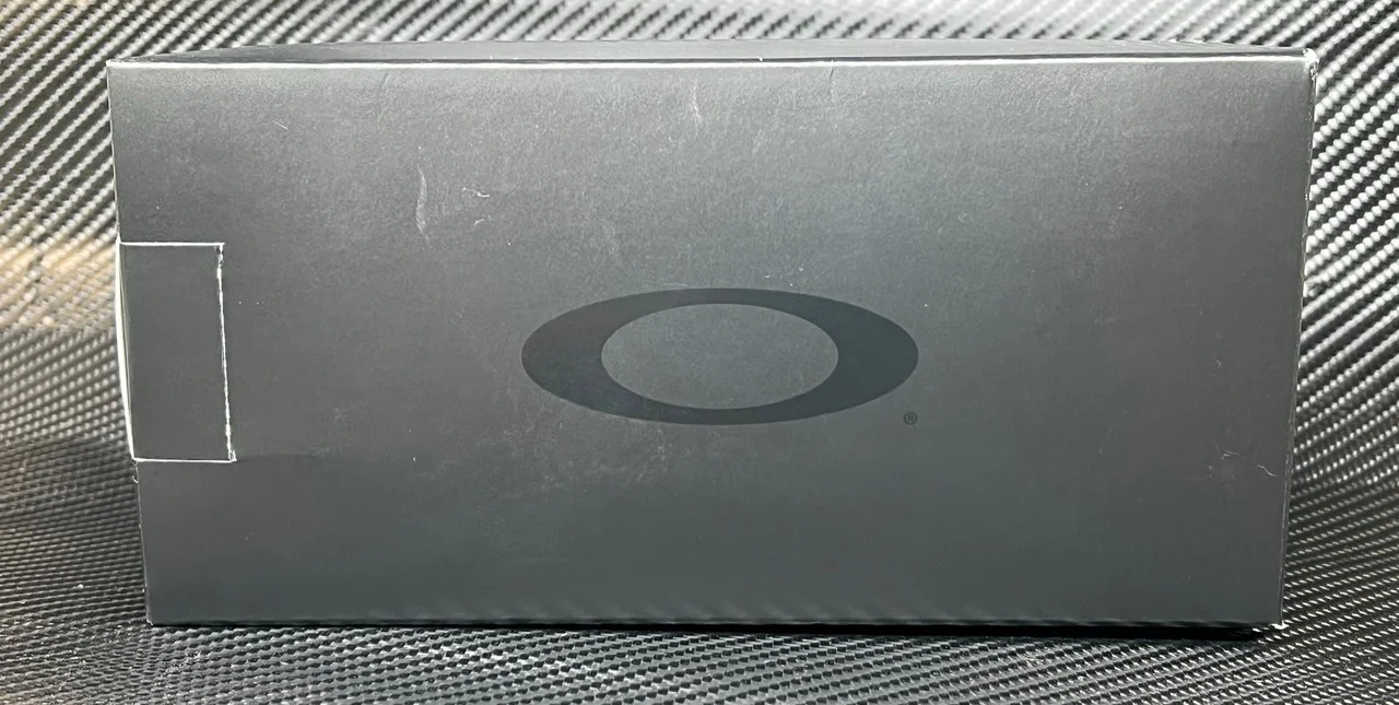 OAKLEY OX8046 0355 Grey Shadow Men 2